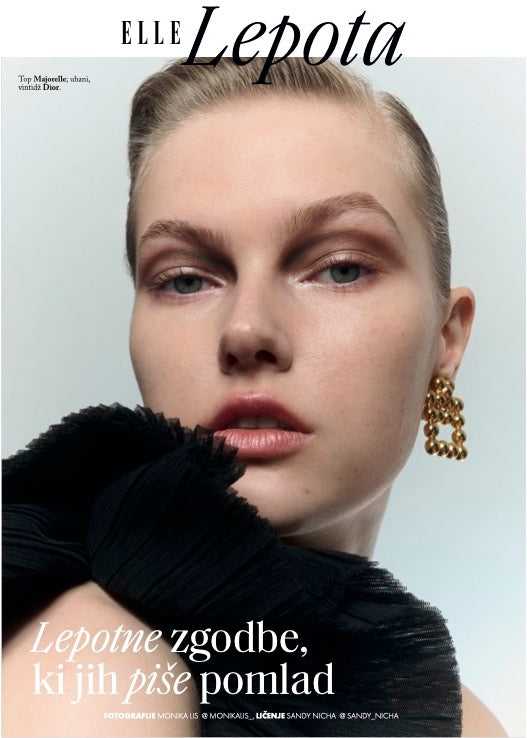 Vintage earrings in Elle Slovenia