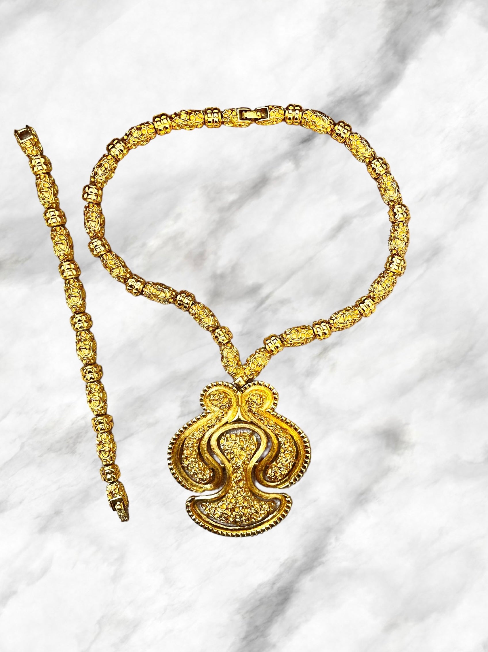 Convertible and multi-purpose jewelry