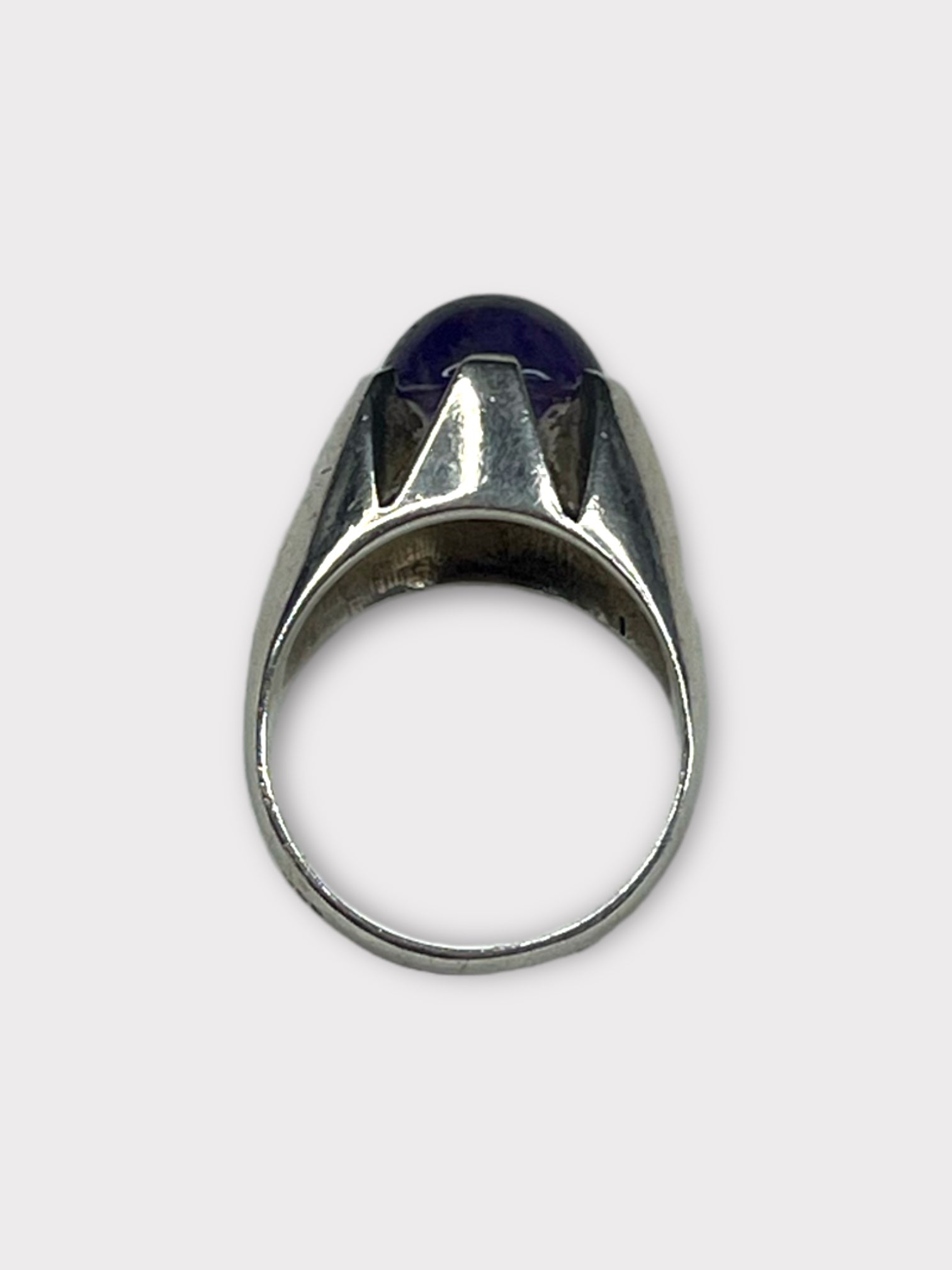 Silver Ring with Amethyst