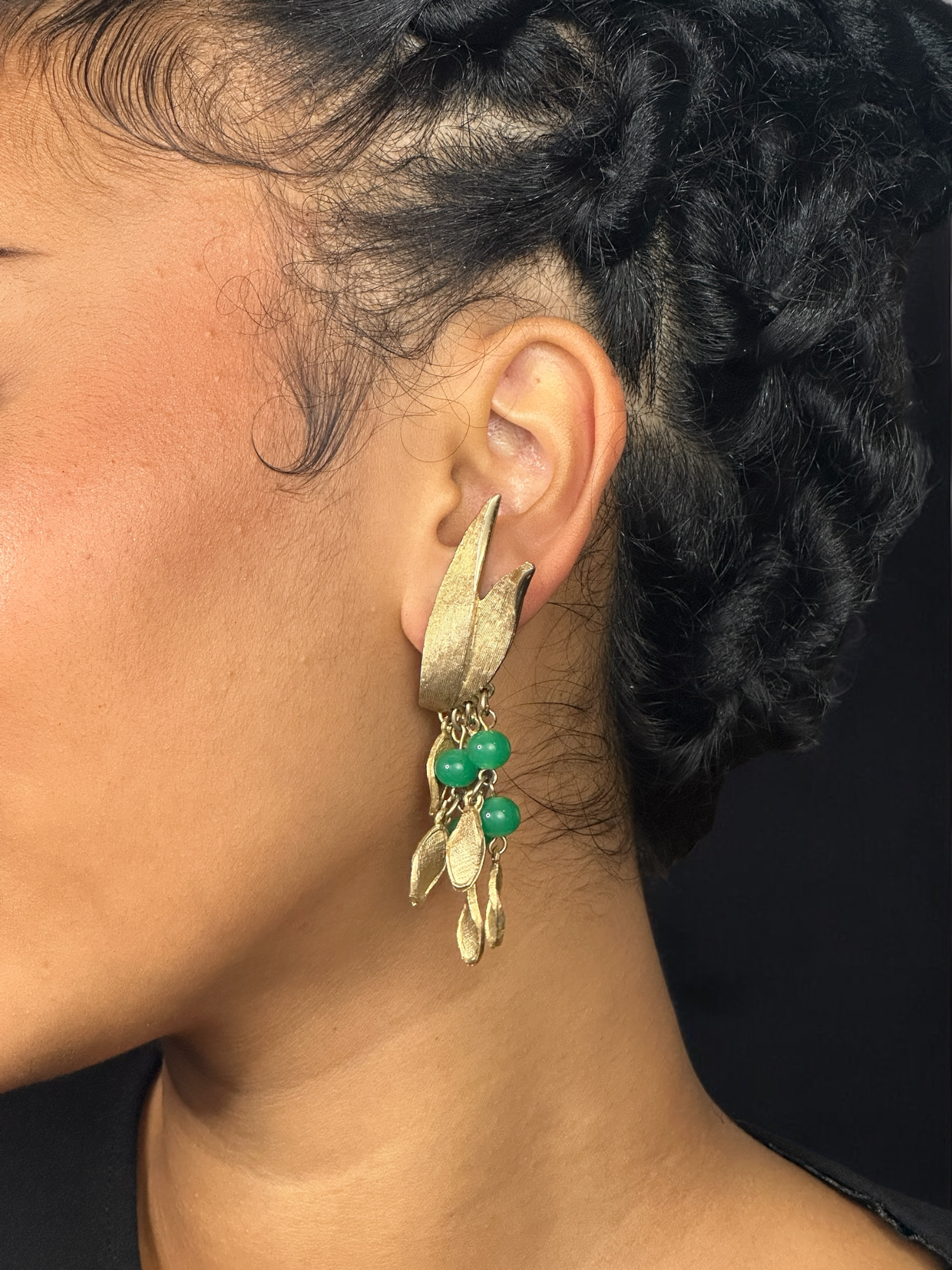 Hattie Carnegie Leaf Clip Earring