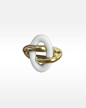 Trifari Gold Metal And White Link Ring